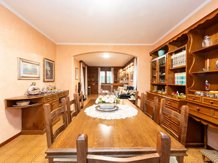 Immagine 7 di Villa in vendita  in Via Aldo Moro a Assago