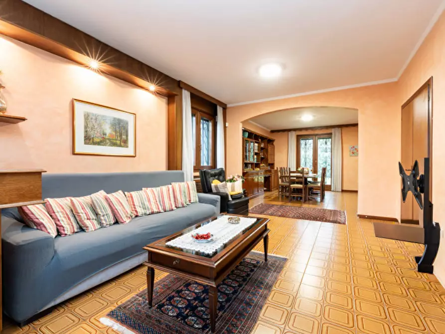 Immagine 14 di Villa in vendita  in Via Aldo Moro a Assago