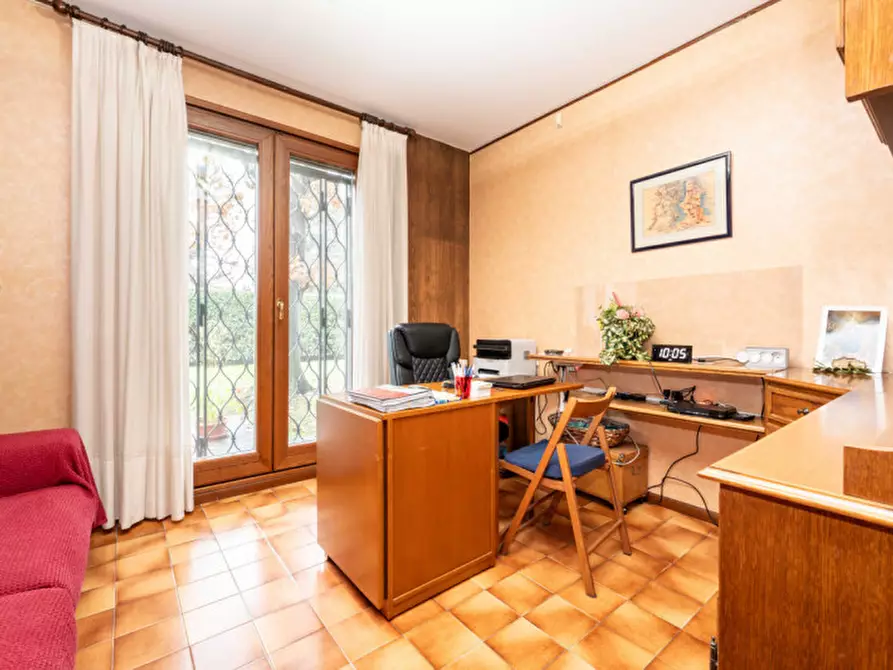 Immagine 19 di Villa in vendita  in Via Aldo Moro a Assago