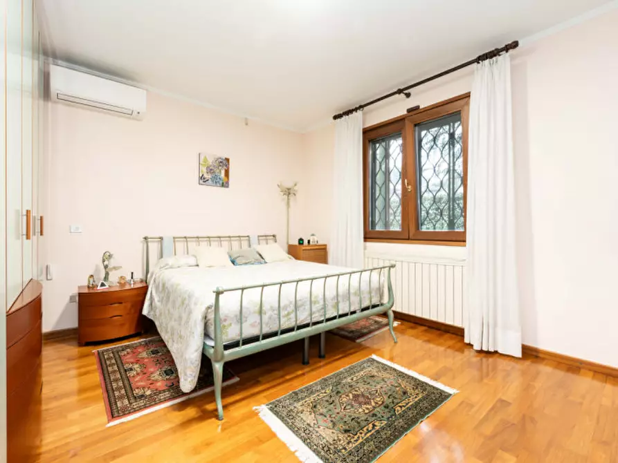 Immagine 22 di Villa in vendita  in Via Aldo Moro a Assago