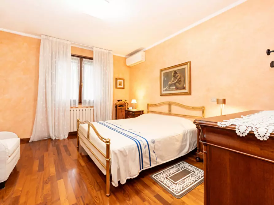 Immagine 32 di Villa in vendita  in Via Aldo Moro a Assago