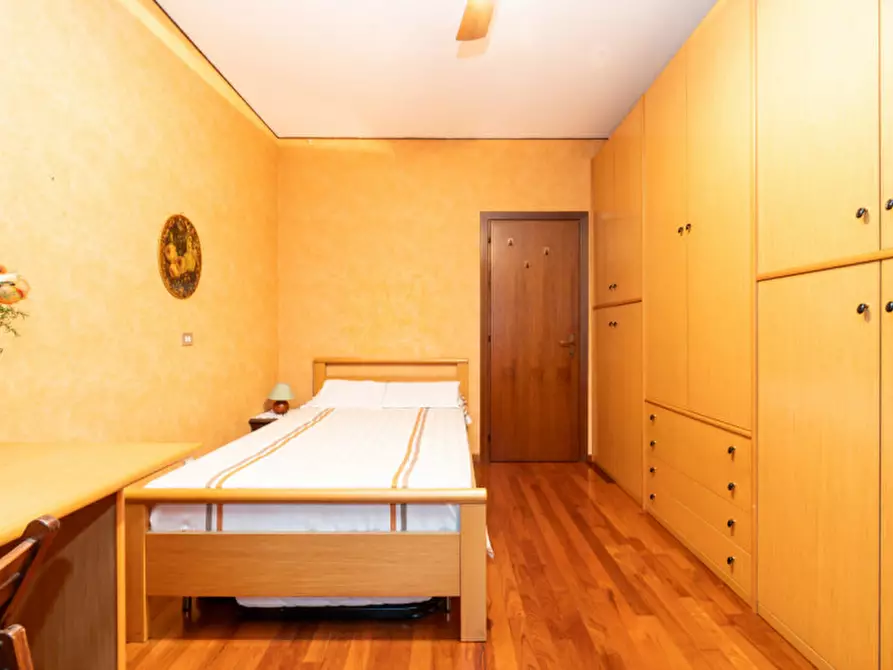 Immagine 38 di Villa in vendita  in Via Aldo Moro a Assago