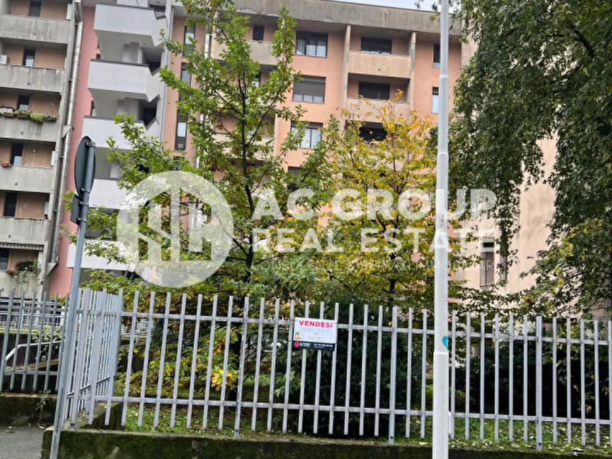 Immagine 13 di Appartamento in vendita  in Via dei Pioppi 19 a Legnano