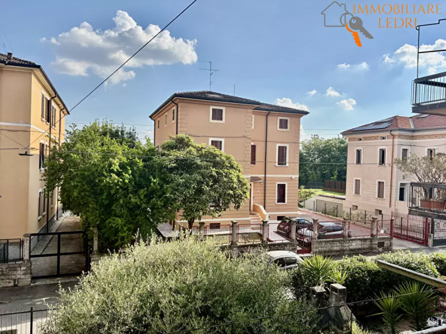 Immagine 4 di Casa bifamiliare in vendita  in Via Franco Faccio, 20 a Verona