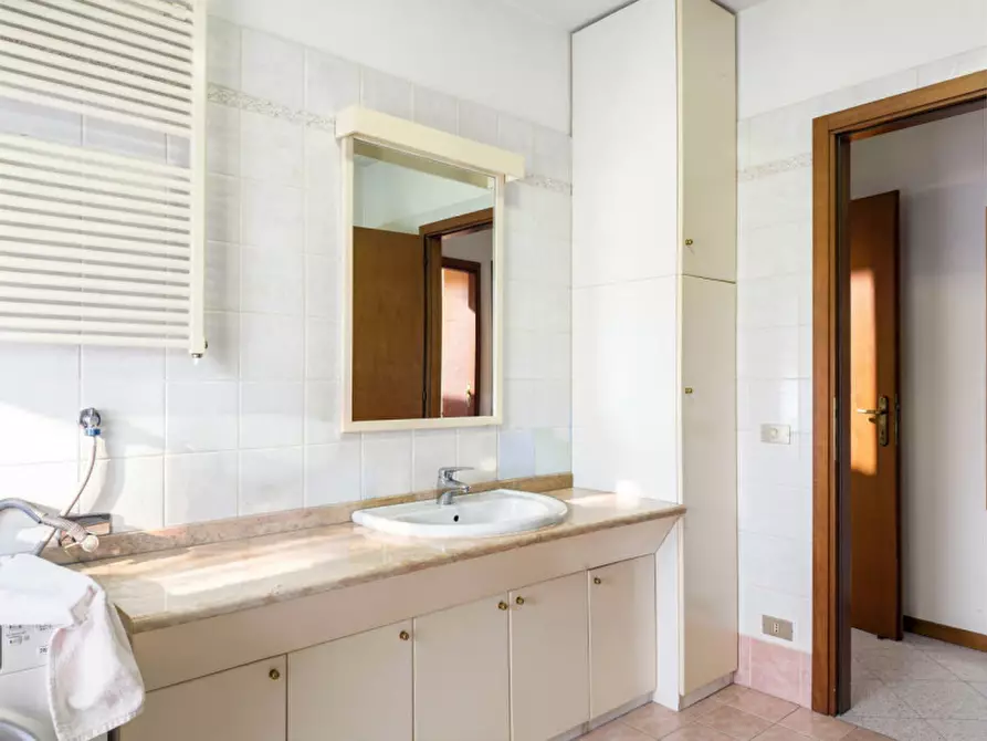 Immagine 5 di Appartamento in vendita  in Via Carlo Moretti a Montebelluna