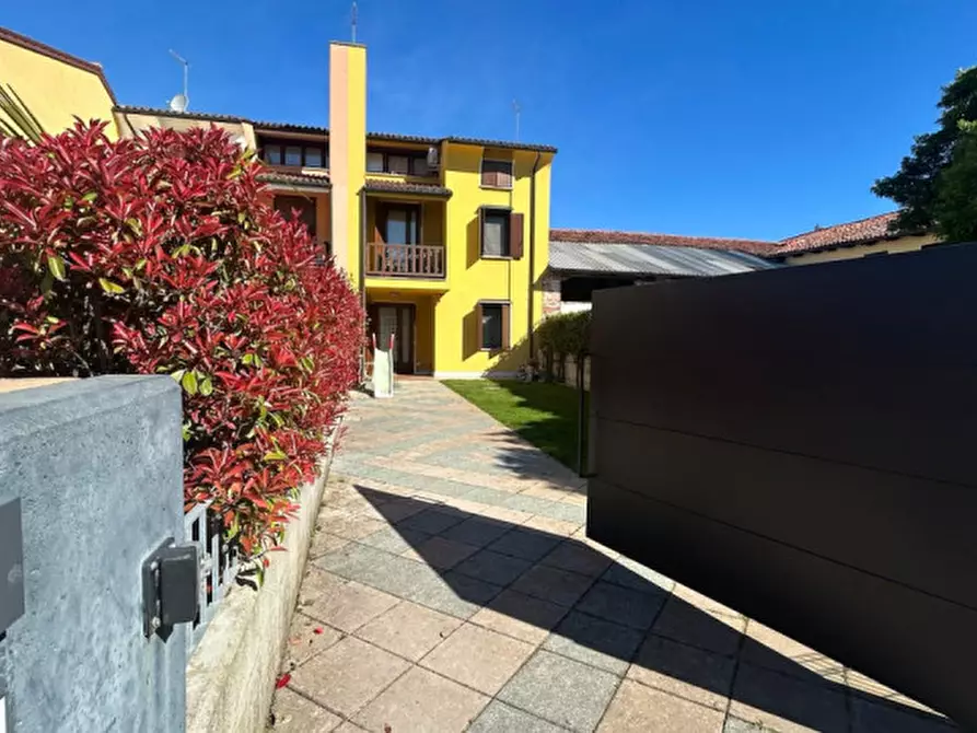 Immagine 1 di Villetta a schiera in vendita  in Via Lama a Castelfranco Veneto