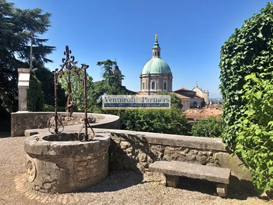 Immagine 15 di Negozio in vendita  in Via Marziale Cerutti a Lonato del Garda