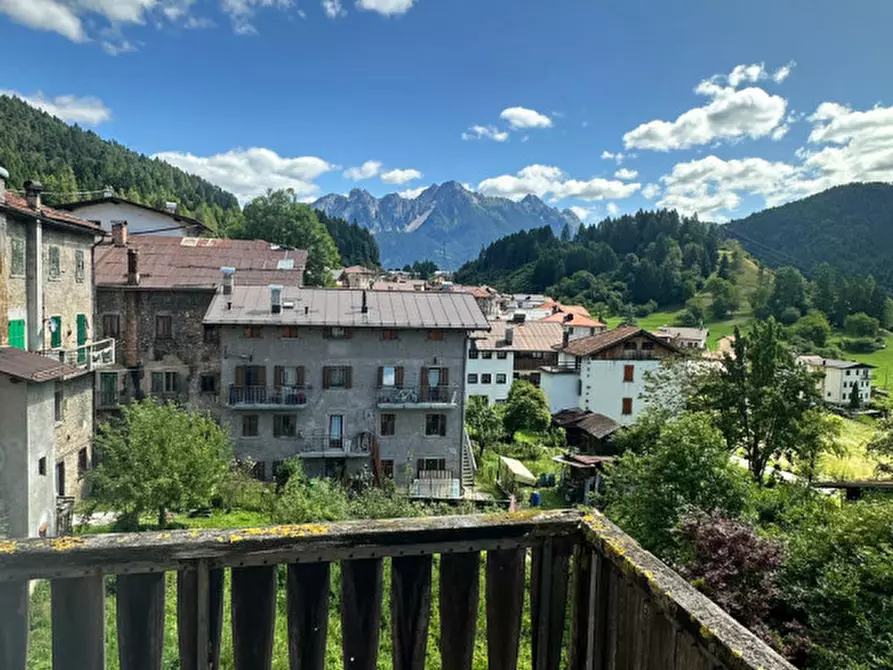 Immagine 3 di Appartamento in vendita  in Via Roma,58 a Domegge Di Cadore