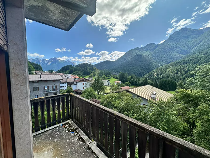 Immagine 5 di Appartamento in vendita  in Via Roma,58 a Domegge Di Cadore
