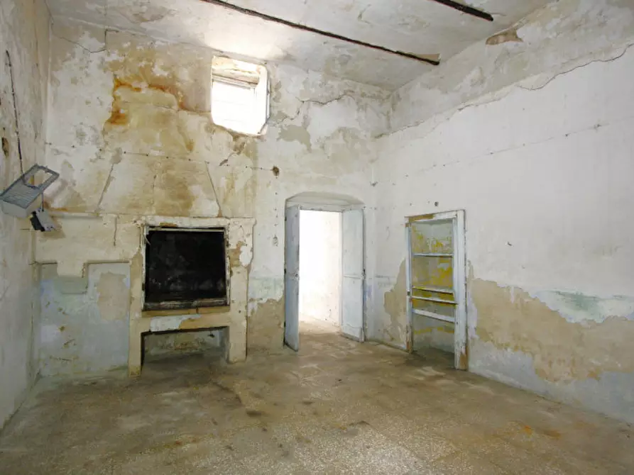 Immagine 15 di Casa indipendente in vendita  in Vico San Lorenzo a Matino