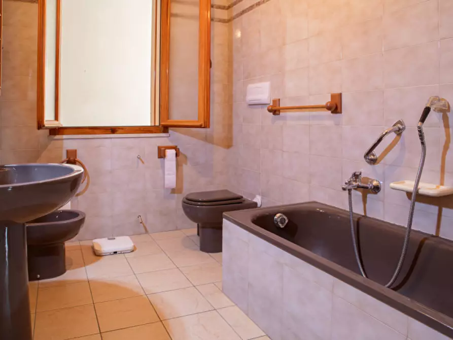 Immagine 20 di Appartamento in vendita  in Via Montelatu a Siniscola