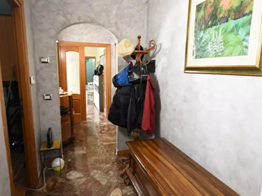 Immagine 4 di Appartamento in vendita  in Via Monte Fumaiolo a Roma