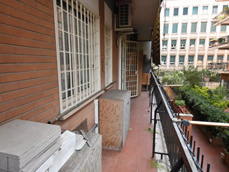 Immagine 23 di Appartamento in vendita  in Via Monte Fumaiolo a Roma