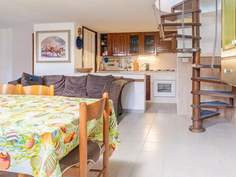 Immagine 11 di Villetta a schiera in vendita  in Via dei Ciclamini a Siniscola