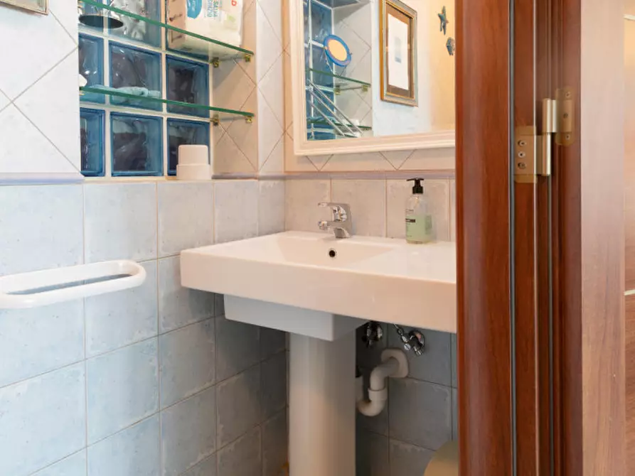 Immagine 24 di Villetta a schiera in vendita  in Via dei Ciclamini a Siniscola