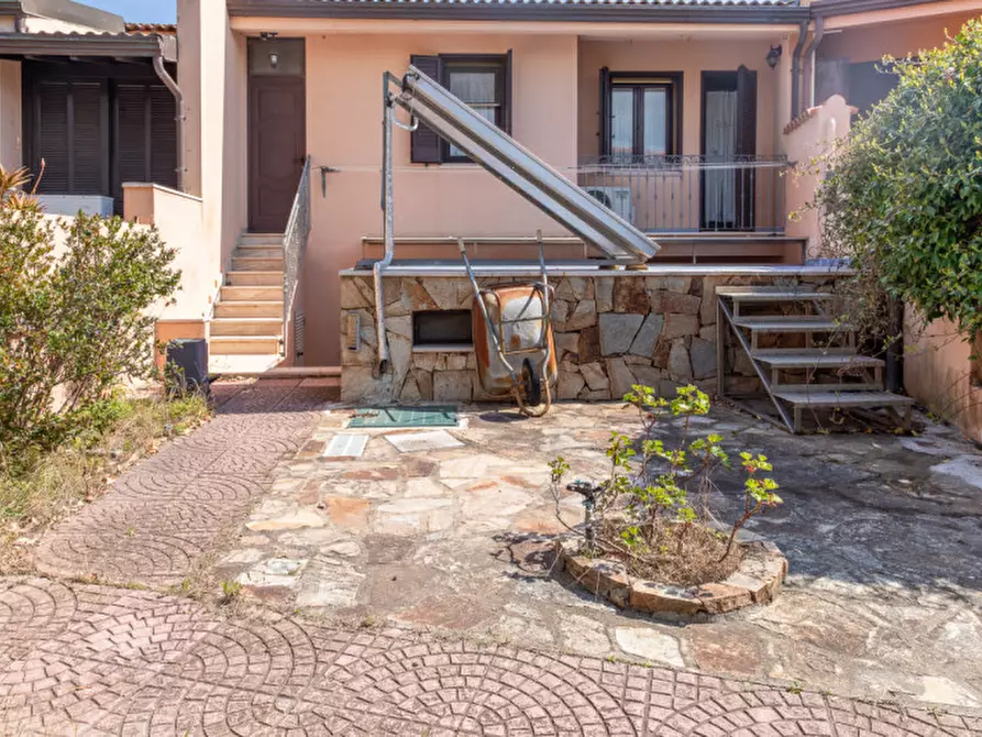 Immagine 34 di Villetta a schiera in vendita  in Via dei Ciclamini a Siniscola