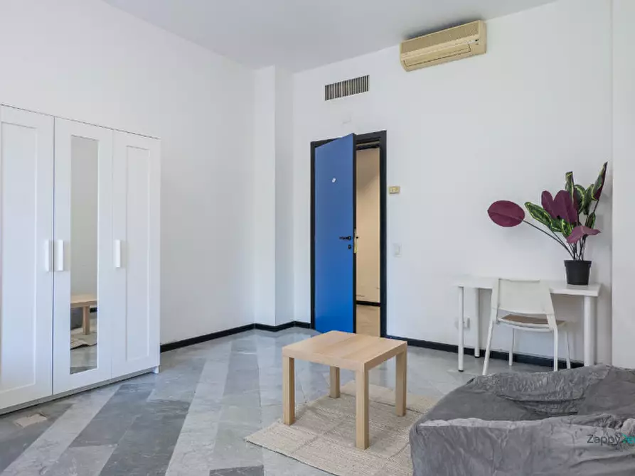 Immagine 7 di Camera in affitto  in Via Palmanova, 67 a Milano