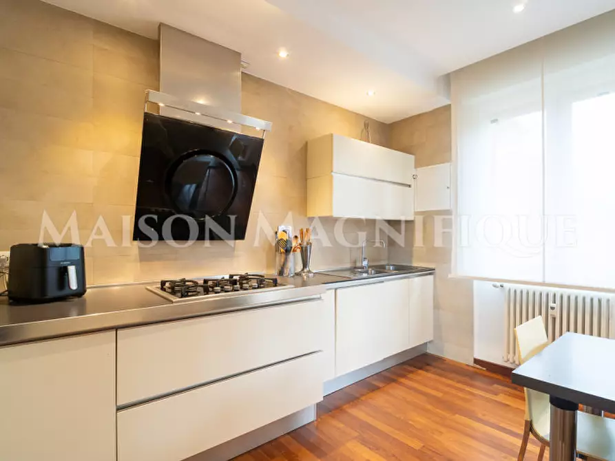 Immagine 8 di Appartamento in vendita  in Via Risorgimento a Casalecchio Di Reno