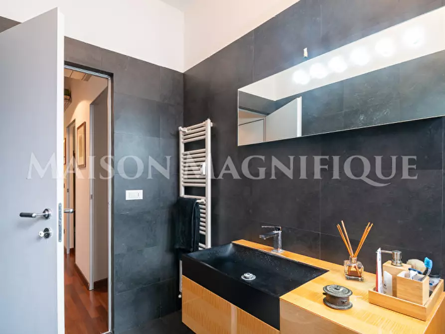 Immagine 17 di Appartamento in vendita  in Via Risorgimento a Casalecchio Di Reno