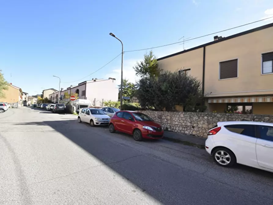 Immagine 2 di Casa trifamiliare in vendita  in via torrente vecchio 2/h a Verona