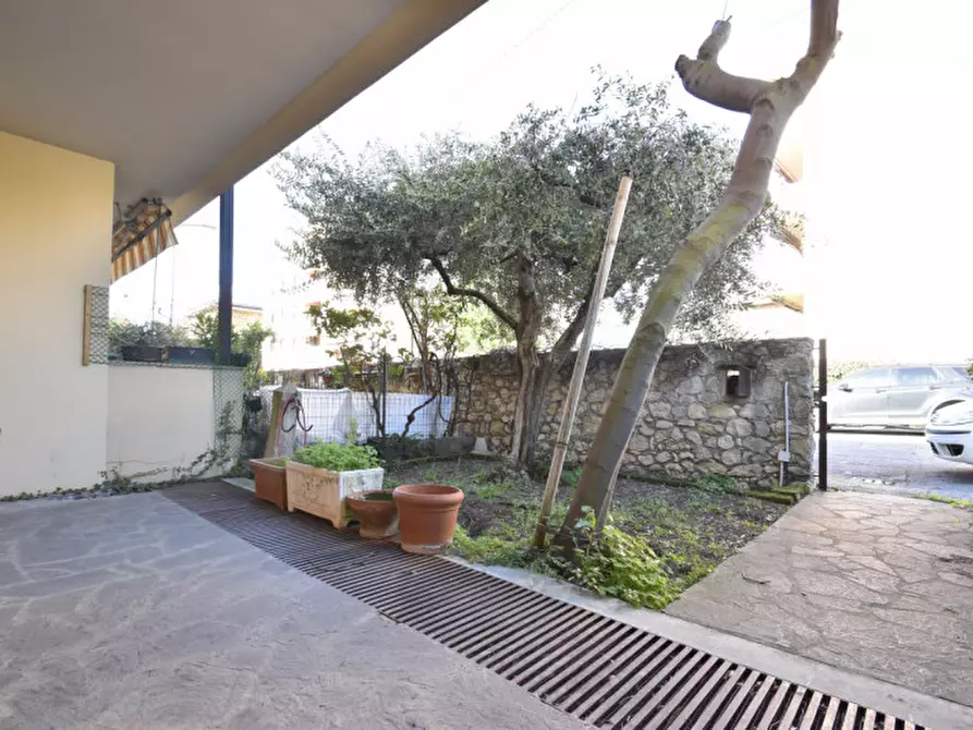 Immagine 4 di Casa trifamiliare in vendita  in via torrente vecchio 2/h a Verona