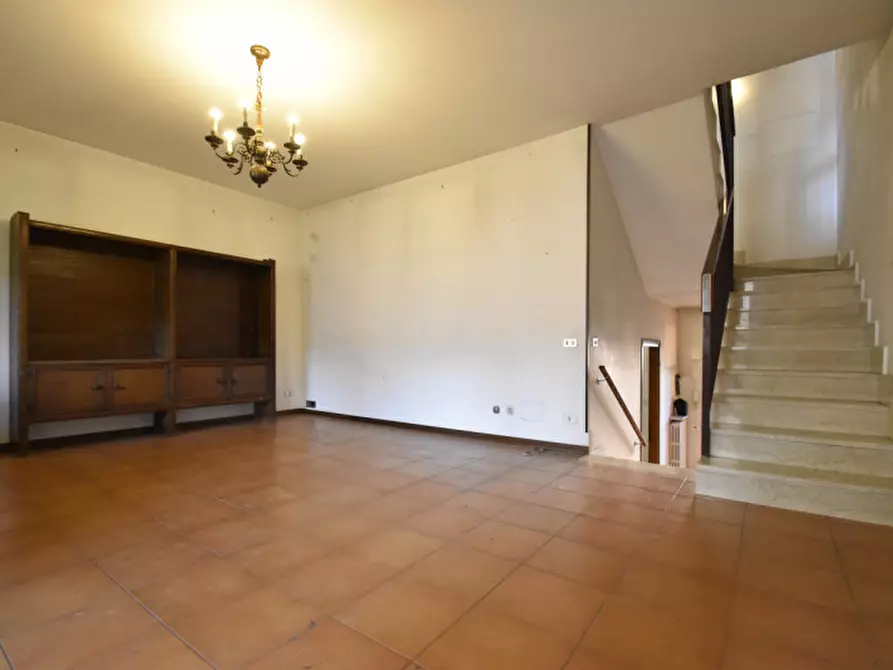 Immagine 8 di Casa trifamiliare in vendita  in via torrente vecchio 2/h a Verona