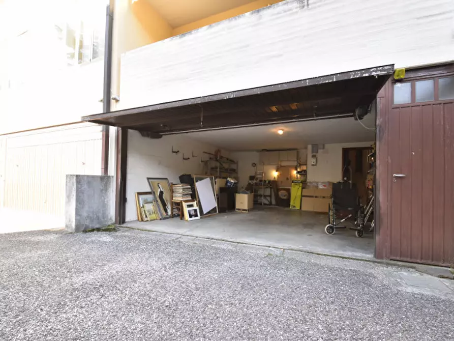 Immagine 43 di Casa trifamiliare in vendita  in via torrente vecchio 2/h a Verona