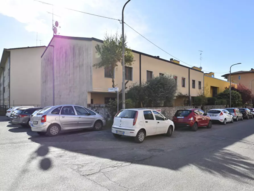 Immagine 45 di Casa trifamiliare in vendita  in via torrente vecchio 2/h a Verona
