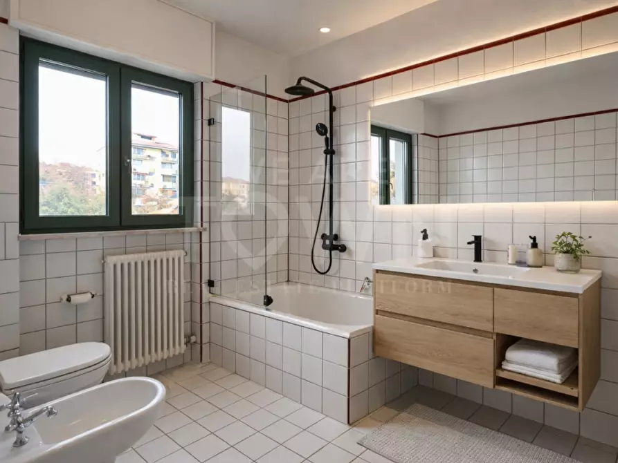 Immagine 13 di Appartamento in vendita  in Via Lampugnano 175 a Milano