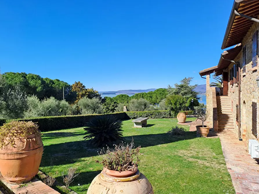 Immagine 8 di Rustico / casale in vendita  a Magione