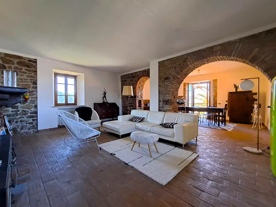 Immagine 13 di Rustico / casale in vendita  a Magione