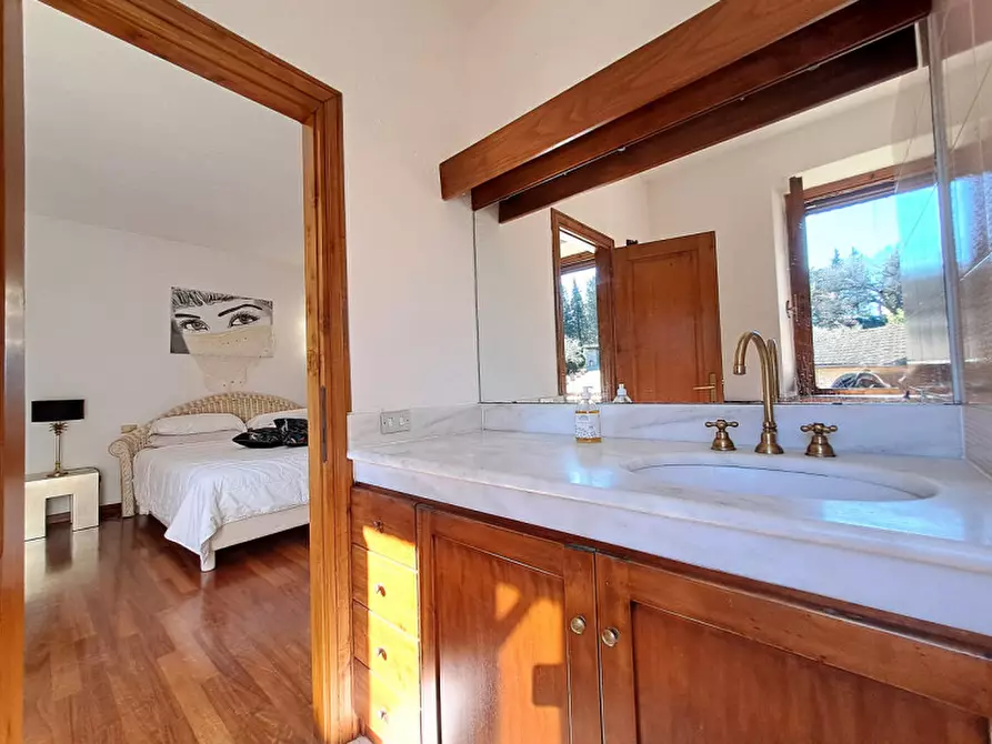 Immagine 25 di Rustico / casale in vendita  a Magione