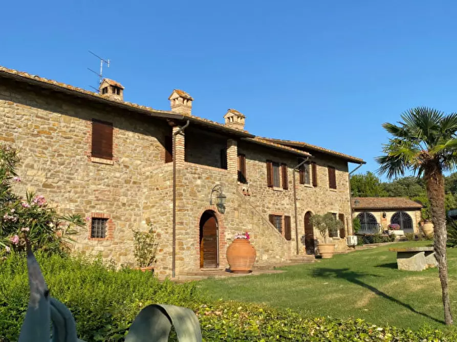 Immagine 49 di Rustico / casale in vendita  a Magione