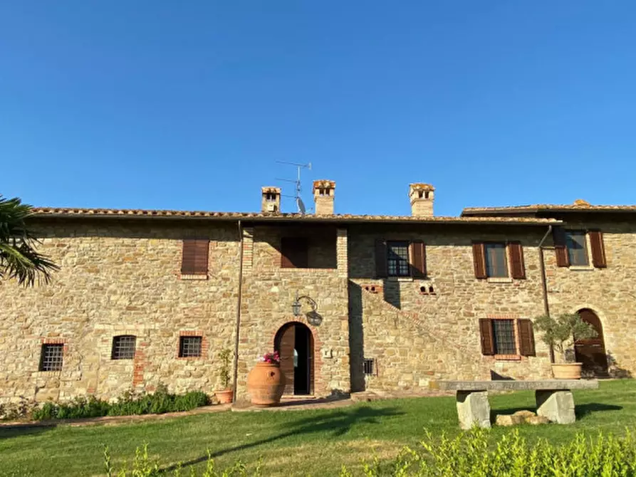 Immagine 50 di Rustico / casale in vendita  a Magione