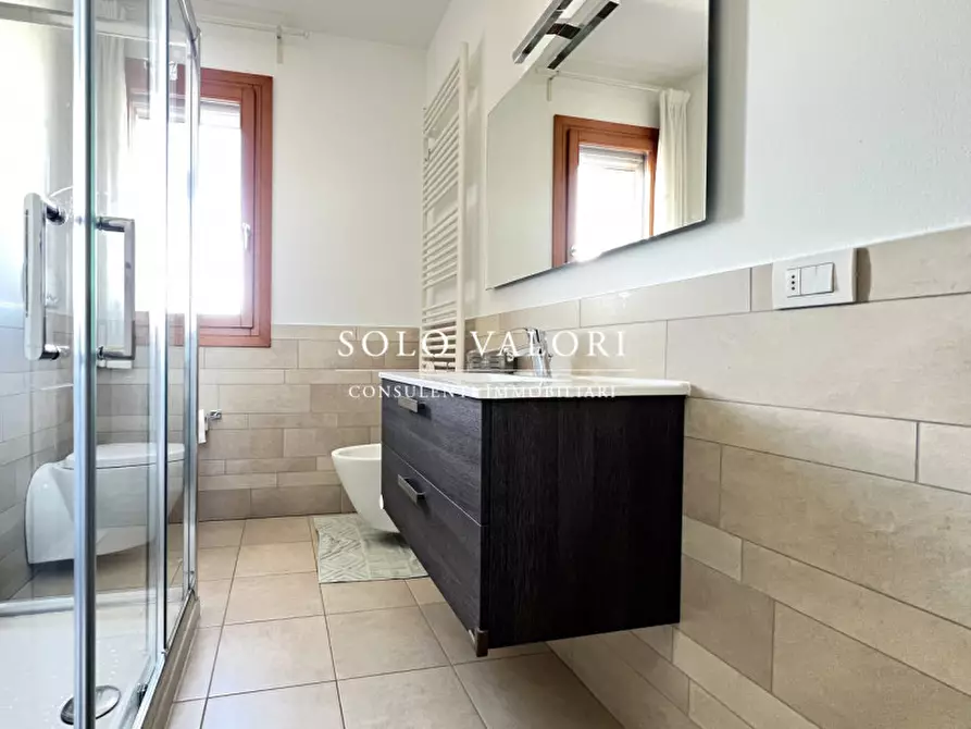 Immagine 9 di Appartamento in vendita  a Castelfranco Veneto