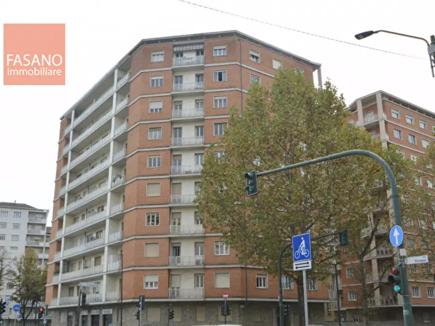 Immagine 1 di Camera in affitto  in Corso Galileo Ferraris 153 a Torino