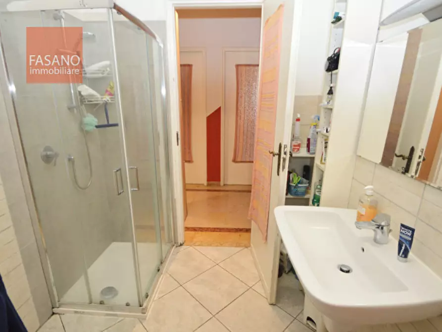 Immagine 15 di Camera in affitto  in Corso Galileo Ferraris 153 a Torino