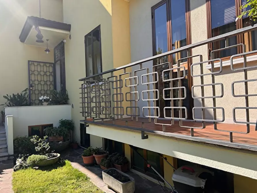 Immagine 8 di Casa bifamiliare in vendita  in Quartiere Abruzzo a Castelfranco Veneto