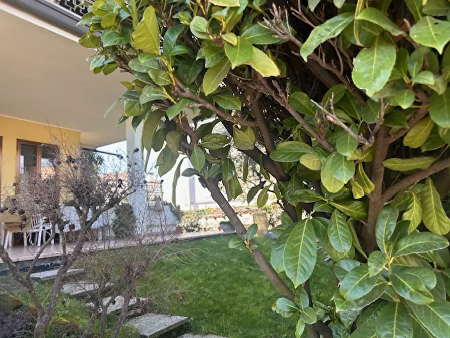 Immagine 9 di Casa bifamiliare in vendita  in Quartiere Abruzzo a Castelfranco Veneto