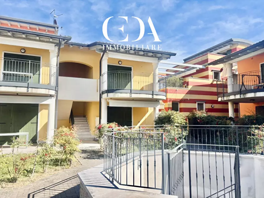 Immagine 10 di Appartamento in affitto  in Via Sagramose a Lazise