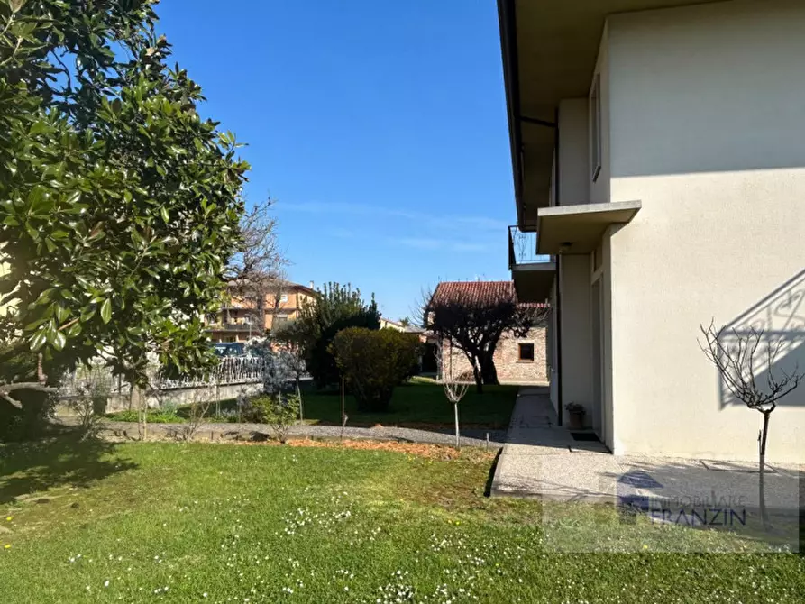 Immagine 5 di Appartamento in vendita  in VIA LOSSON CENTRO 2 a Meolo