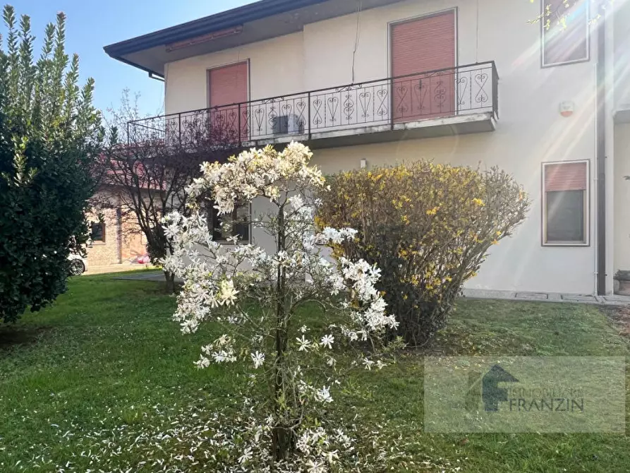 Immagine 2 di Appartamento in vendita  in VIA LOSSON CENTRO 4 a Meolo