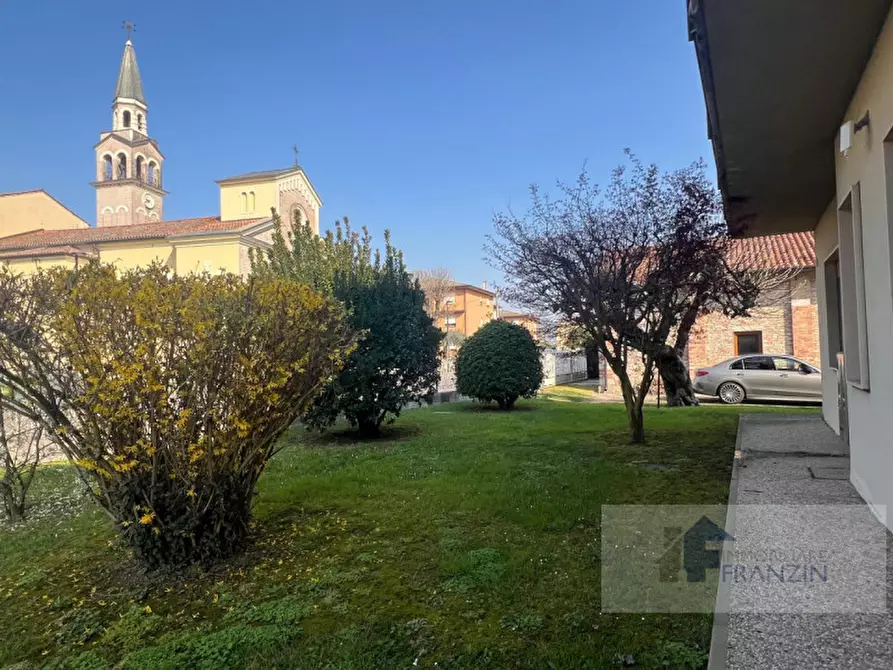 Immagine 10 di Appartamento in vendita  in VIA LOSSON CENTRO 4 a Meolo