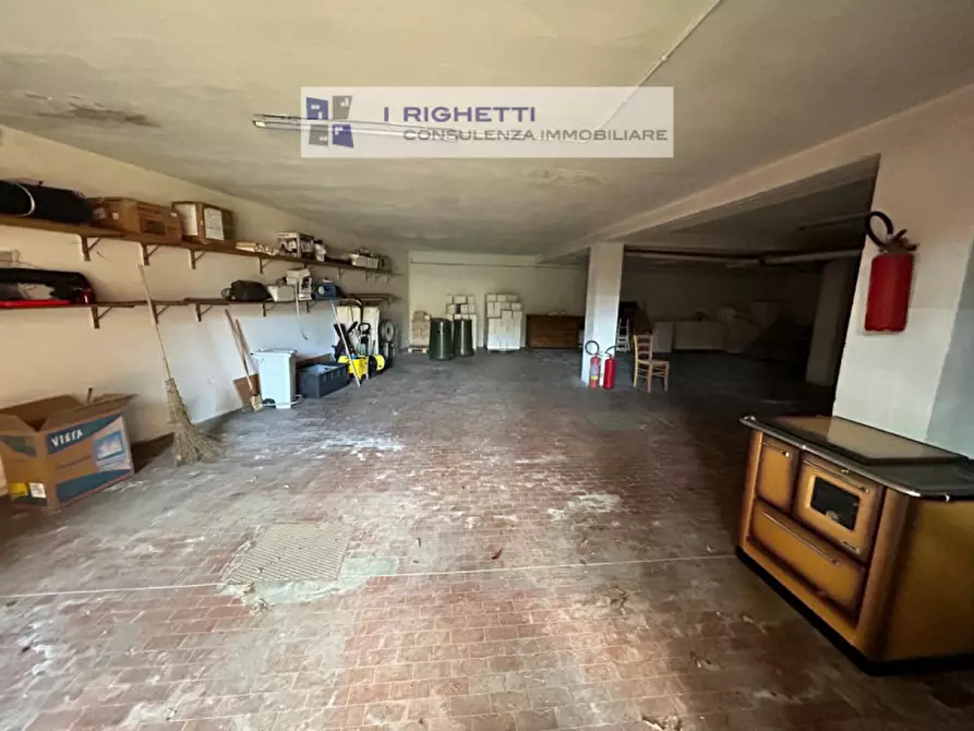 Immagine 3 di Magazzino in vendita  in Via Euclide a Verona