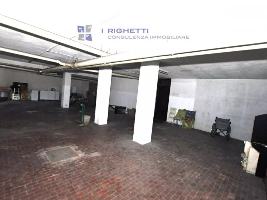 Immagine 6 di Magazzino in vendita  in Via Euclide a Verona