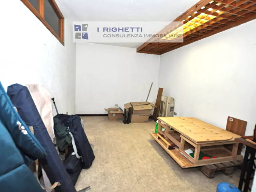 Immagine 9 di Magazzino in vendita  in Via Euclide a Verona