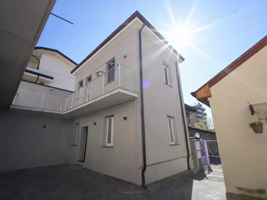 Immagine 4 di Appartamento in vendita  in via adua 7 a Biassono