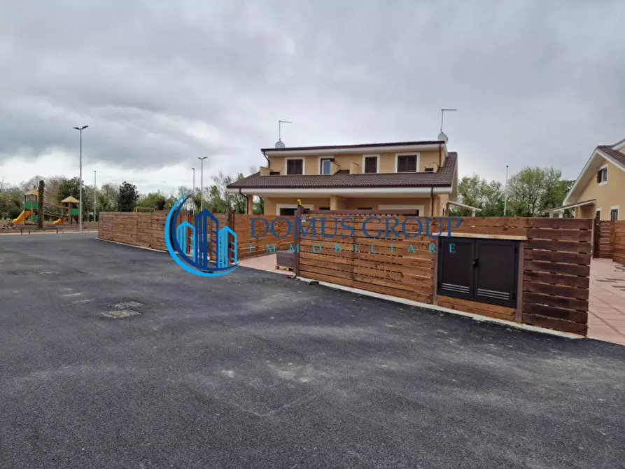 Immagine 5 di Villa in vendita  in Via della Luna a Ladispoli