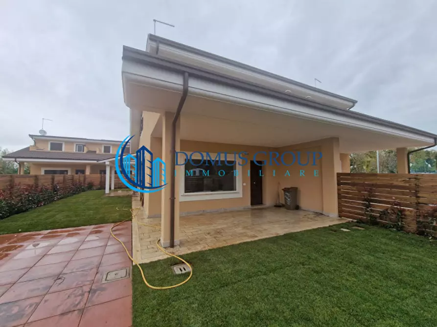 Immagine 11 di Villa in vendita  in Via della Luna a Ladispoli