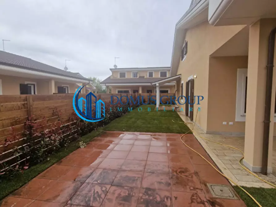 Immagine 13 di Villa in vendita  in Via della Luna a Ladispoli